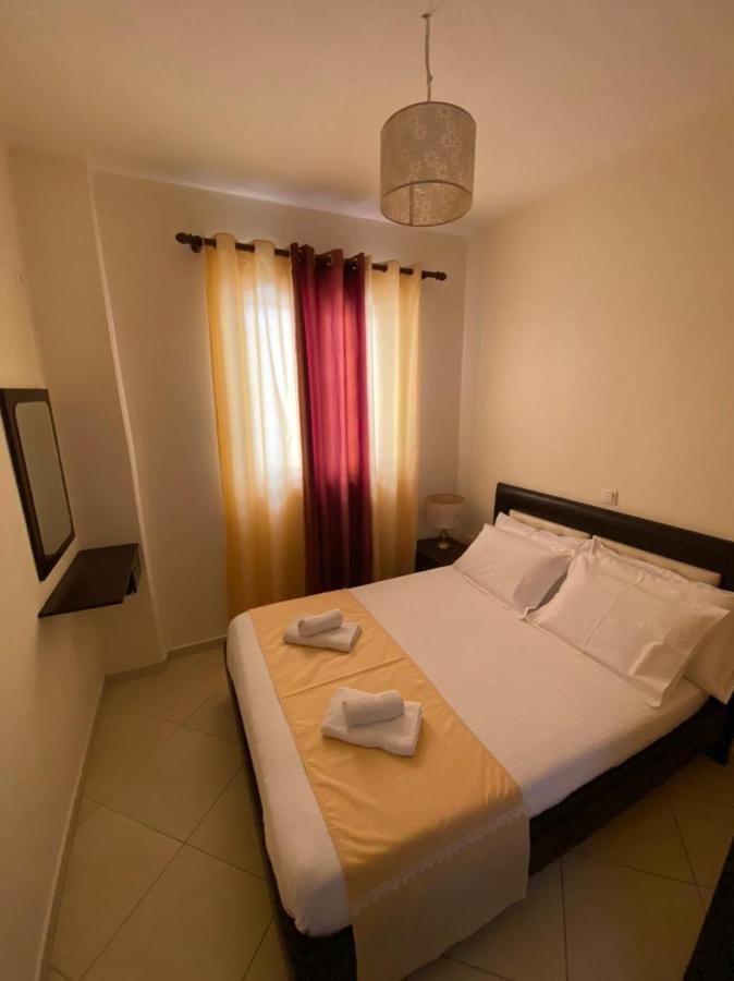 Paradiso Apartments Sarande Exterior photo